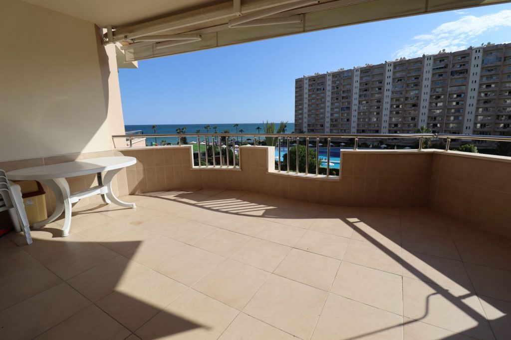 Mersin Erdemli Kargıpınarı Queenaba Sitesi  3+1 Eşyalı Yazlık Satılık Daire