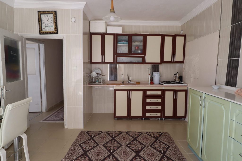 Mersin Erdemli Tömük Güvenkent Sahil Sitesi 2+1 Eşyalı Satılık Daire