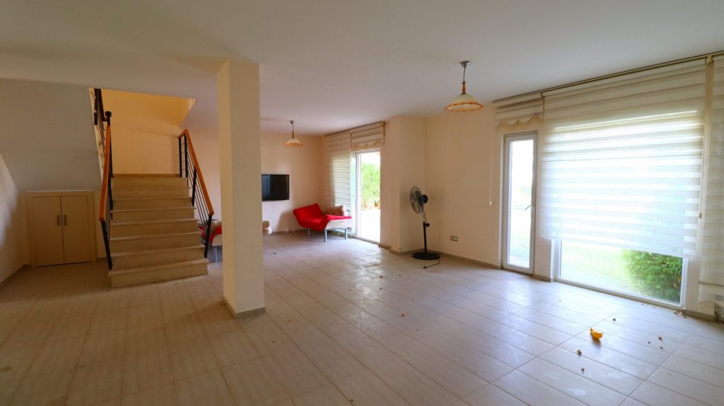 Mersin Narlıkuyu Korykos Hill Villaları Havuz Manzaralı Satılık Villa