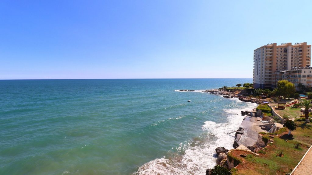 Mersin Erdemli Ayaş Burçlar Sitesi Denize Sıfır Satılık Daire