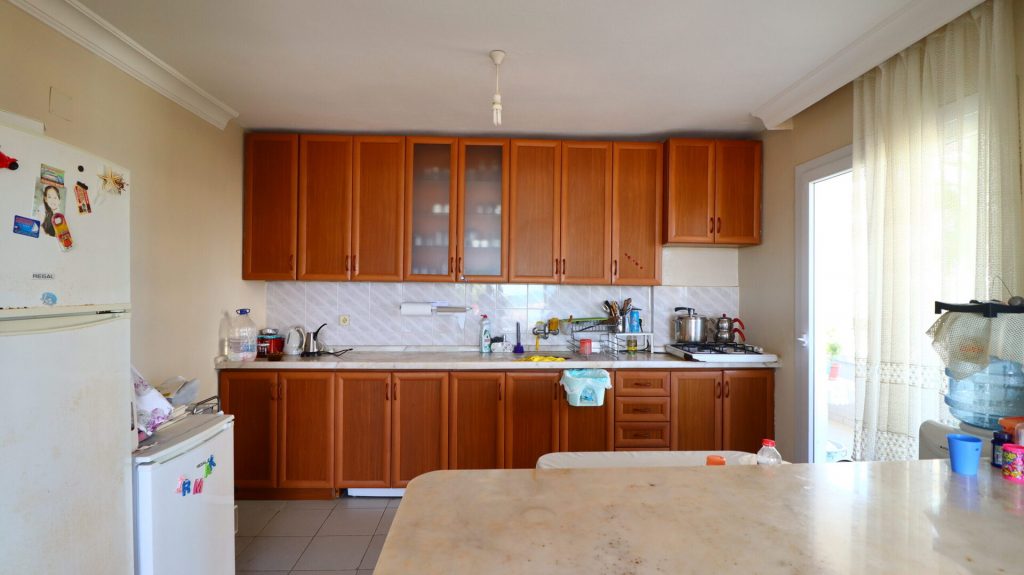 Tömük  Güllük Sitesi Eşyalı Satılık 3+1 Kafa Daire
