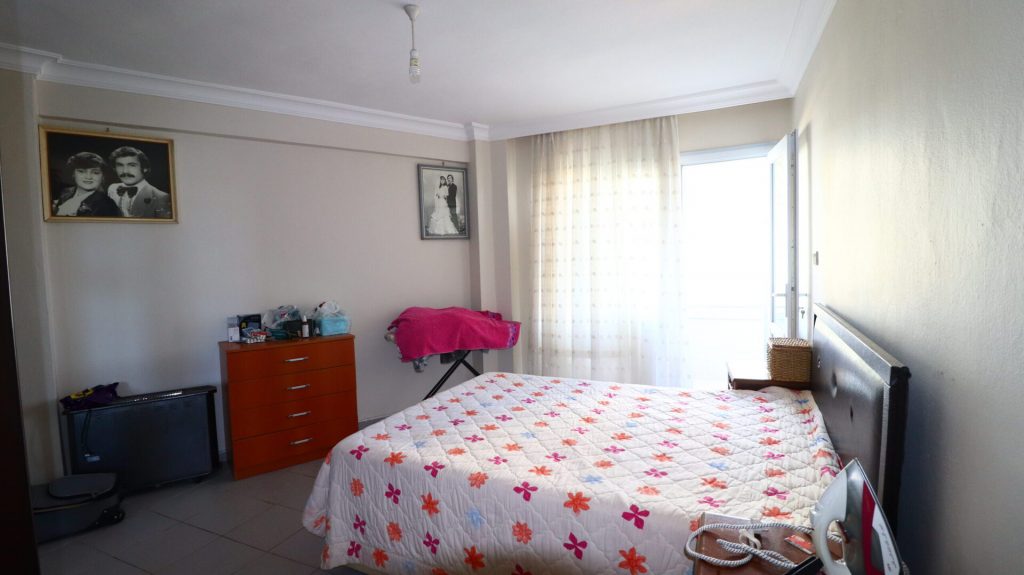 Tömük  Güllük Sitesi Eşyalı Satılık 3+1 Kafa Daire