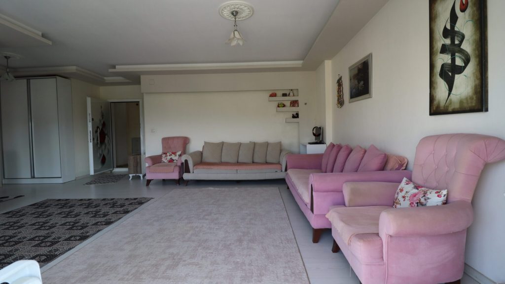 MERSİN ERDEMLİ ÇEŞMELİ ANA YOL ÜZERİ SATILIK 2+1 GENİŞ DAİRE