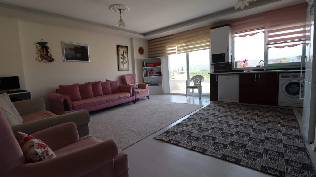 MERSİN ERDEMLİ ÇEŞMELİ ANA YOL ÜZERİ SATILIK 2+1 GENİŞ DAİRE