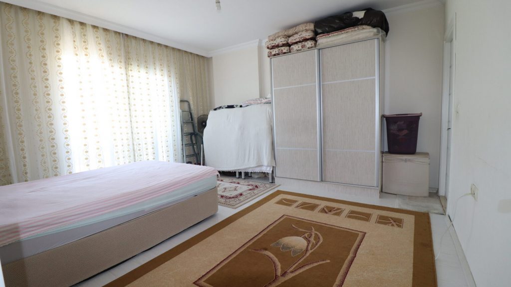 MERSİN ERDEMLİ ÇEŞMELİ ANA YOL ÜZERİ SATILIK 2+1 GENİŞ DAİRE