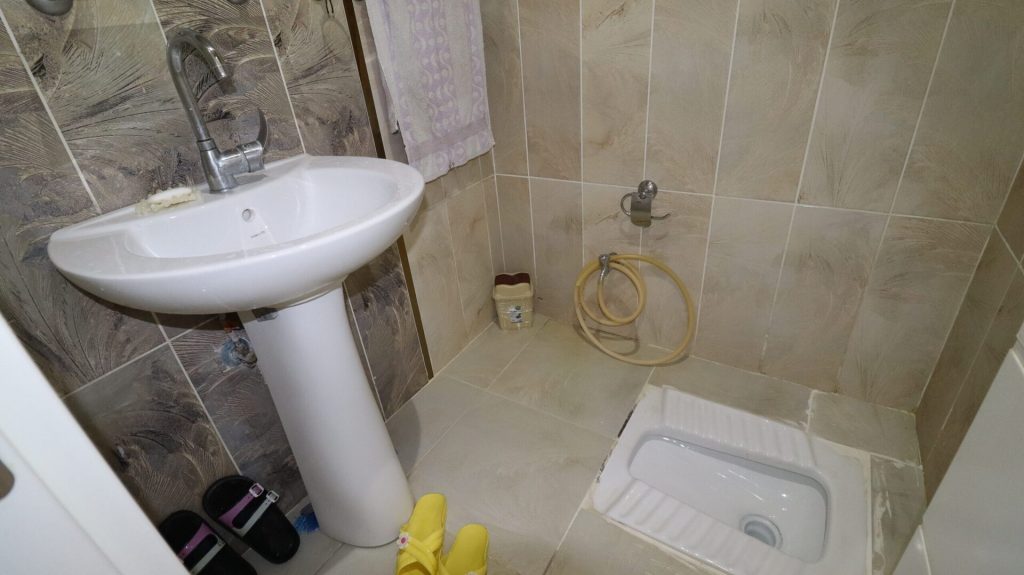 MERSİN ERDEMLİ ÇEŞMELİ ANA YOL ÜZERİ SATILIK 2+1 GENİŞ DAİRE