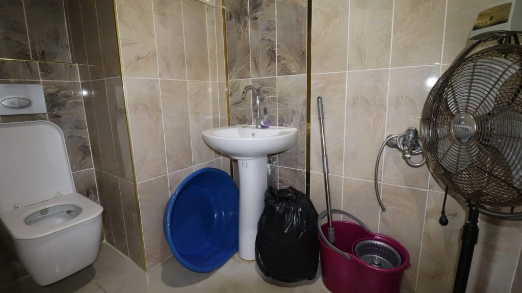MERSİN ERDEMLİ ÇEŞMELİ ANA YOL ÜZERİ SATILIK 2+1 GENİŞ DAİRE