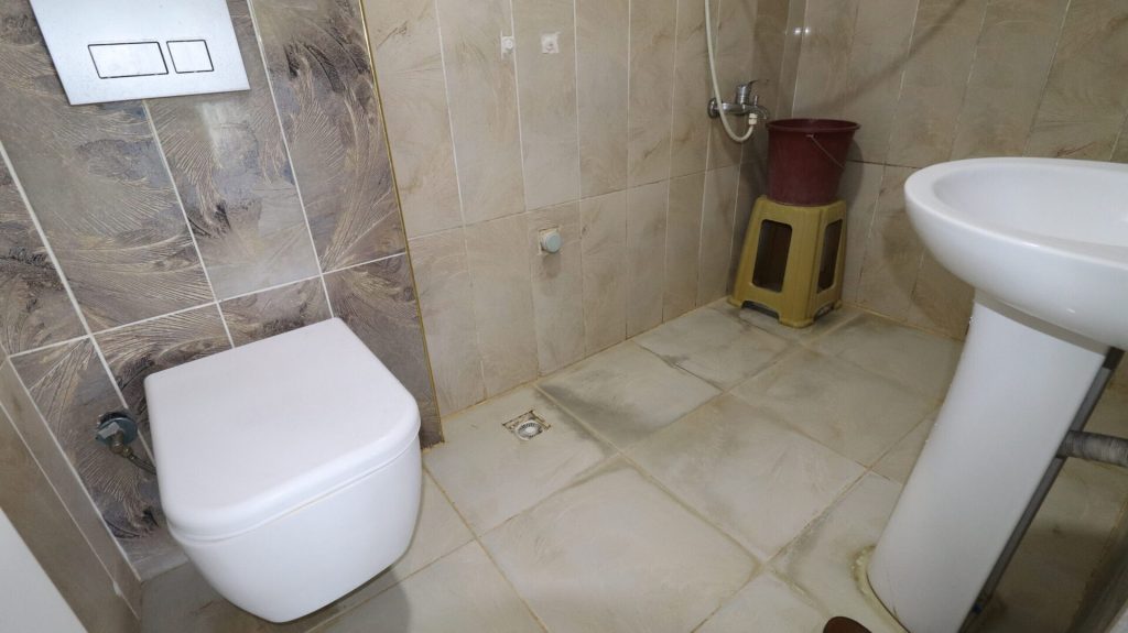 MERSİN ERDEMLİ ÇEŞMELİ ANA YOL ÜZERİ SATILIK 2+1 GENİŞ DAİRE