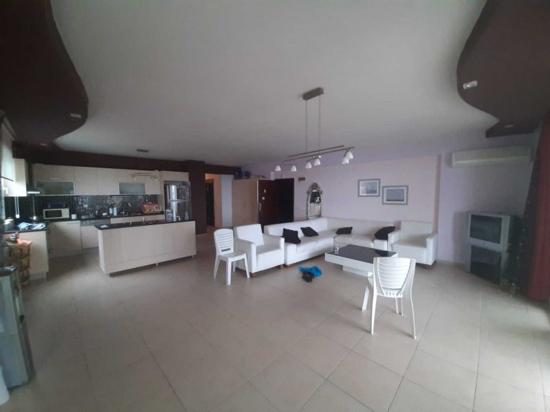 Mersin Erdemli Çeşmeli Liparis 5 Satılık 3+1 Kafa Daire