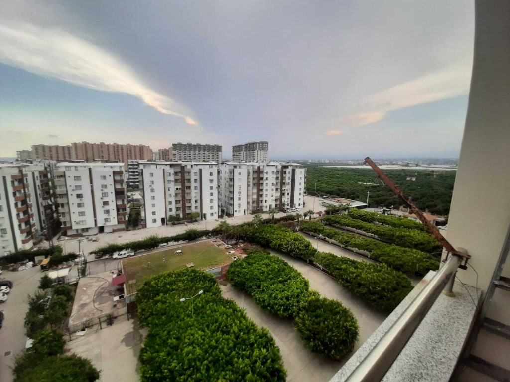 Mersin Erdemli Çeşmeli Liparis 5 Satılık 3+1 Kafa Daire