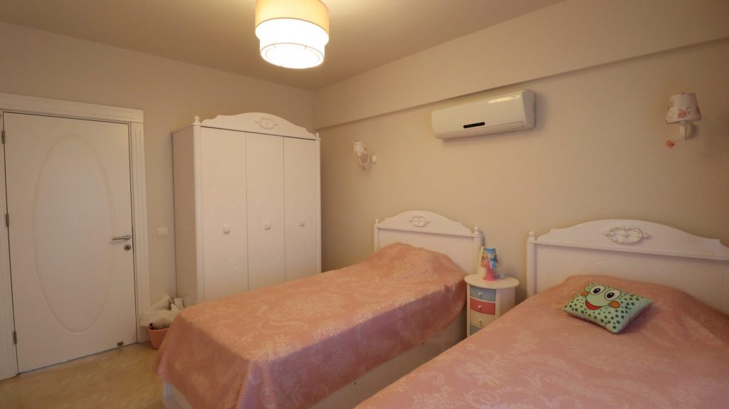 Mersin Erdemli Kargıpınarı Liparis 7 Sitesi 3+1 Satılık Daire