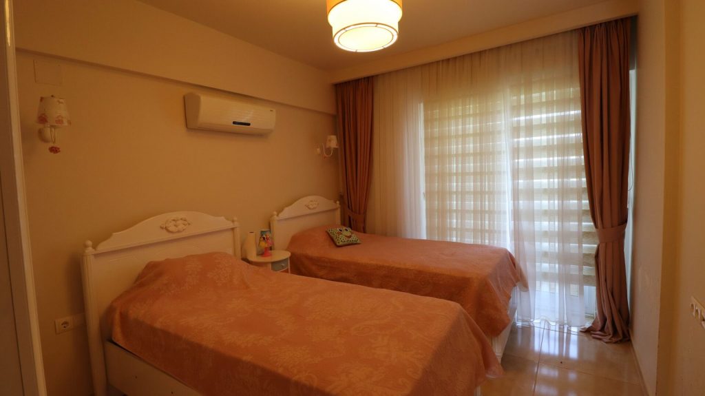 Mersin Erdemli Kargıpınarı Liparis 7 Sitesi 3+1 Satılık Daire