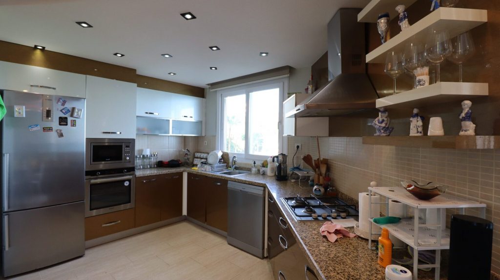 Mersin Erdemli Ayaş Denize Sıfır Elissa Sitesi Satılık Daire