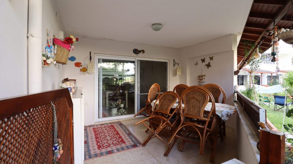 Tömük Gondol Tatil Sitesi Satılık 1+1 Geniş Daire 