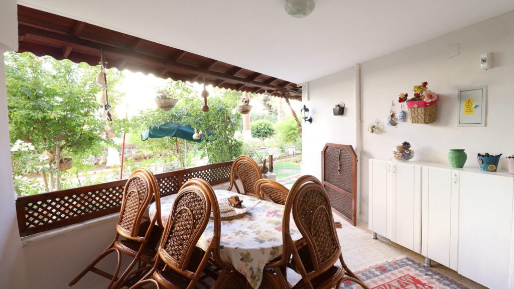 Tömük Gondol Tatil Sitesi Satılık 1+1 Geniş Daire 