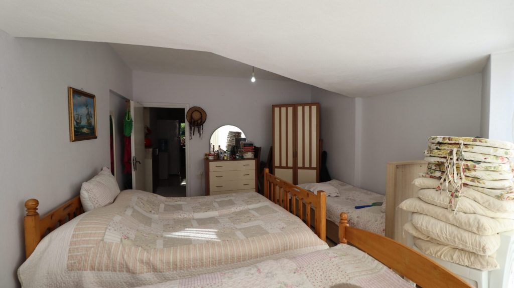 Tömük Gondol Tatil Sitesi Satılık 1+1 Geniş Daire 
