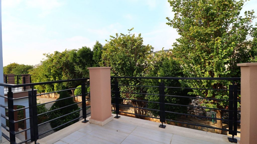 Mersin Narlıkuyu Korykos Hill Villaları Deniz ve Havuz Manzaralı Satılık Villa