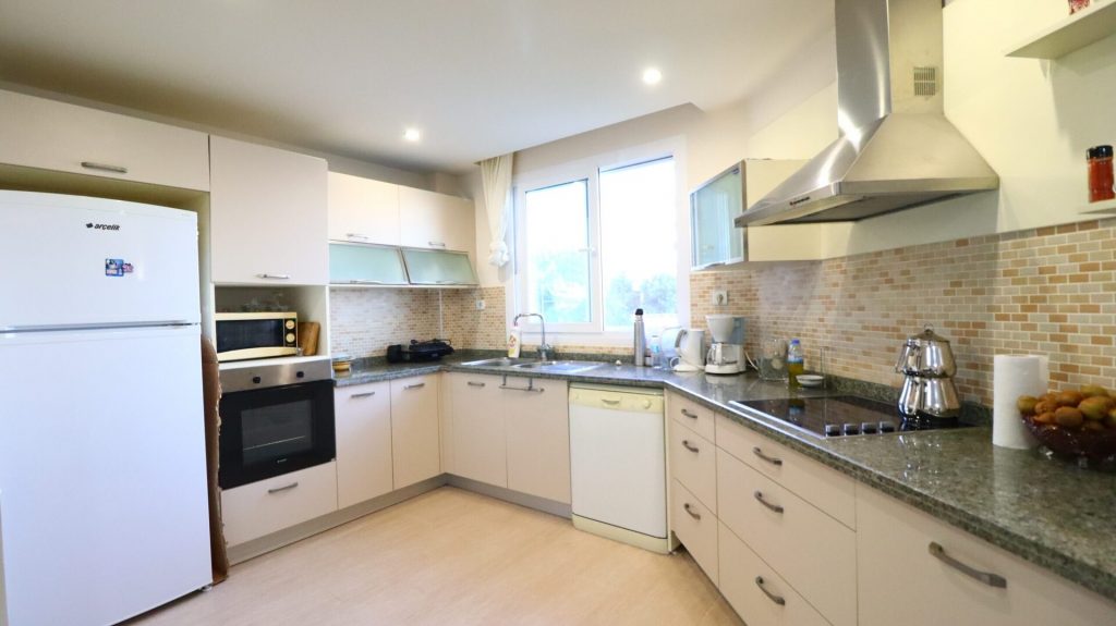 Mersin Ayaş Deniz Manzaralı Elissa Sitesi Satılık Daire