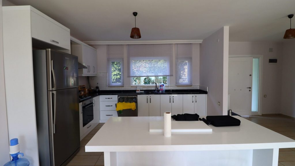 Mersin Narlıkuyu Korykos Hill Villaları Deniz ve Havuz Manzaralı Satılık Villa