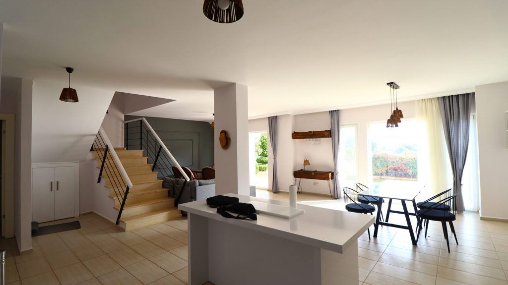 Mersin Narlıkuyu Korykos Hill Villaları Deniz ve Havuz Manzaralı Satılık Villa