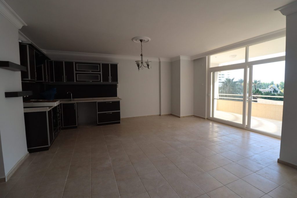 Mersin Erdemli Tömük Denize Sıfır Site İçi Satılık 3+1 Bakımlı Daire