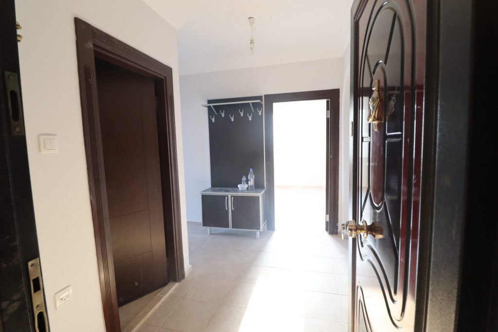 Mersin Erdemli Tömük Denize Sıfır Site İçi Satılık 3+1 Bakımlı Daire