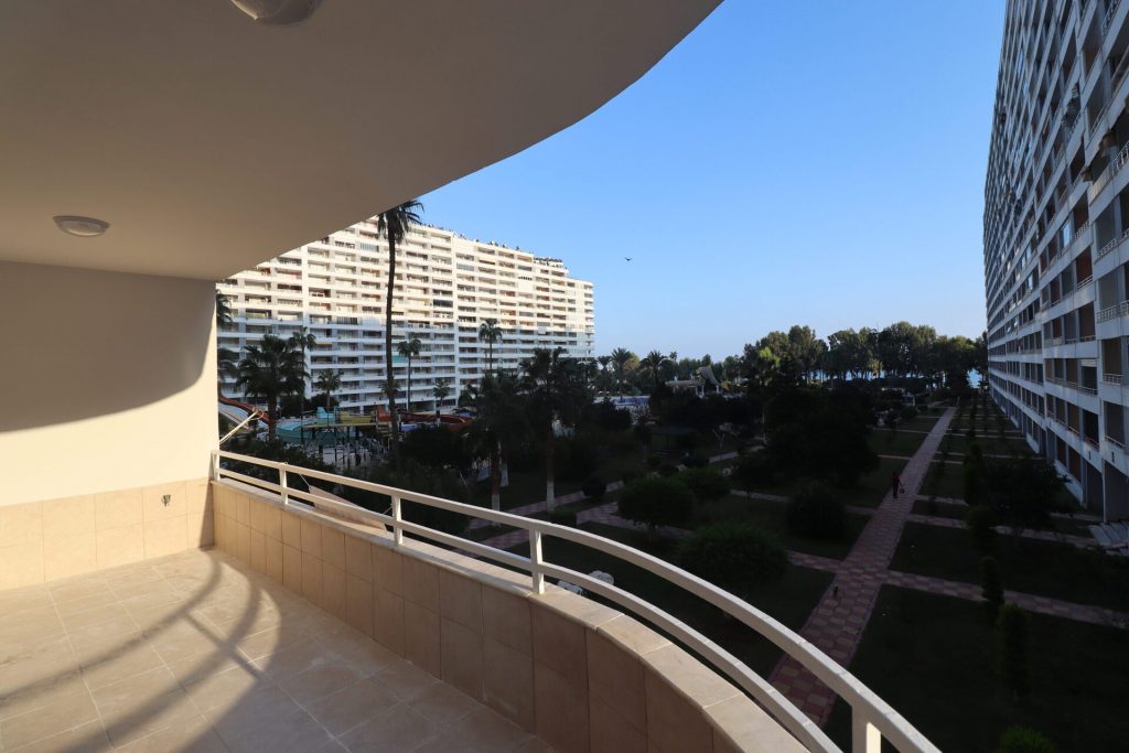 Mersin Erdemli Tömük Denize Sıfır Site İçi Satılık 3+1 Bakımlı Daire