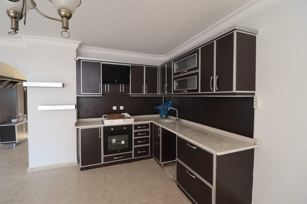 Mersin Erdemli Tömük Denize Sıfır Site İçi Satılık 3+1 Bakımlı Daire