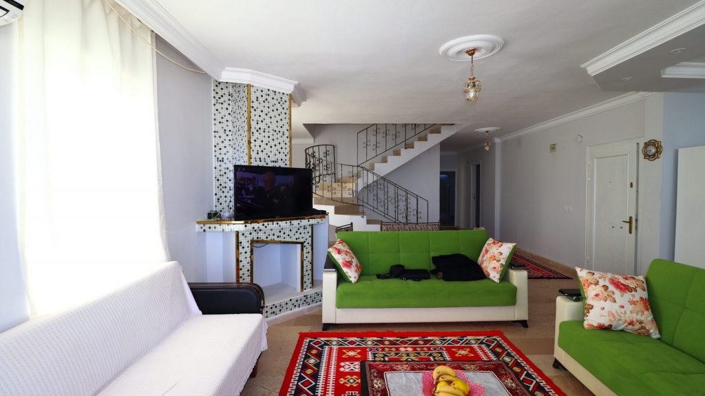 Mersin Erdemli Ayaş Denize Sıfır Satılık 4+1 Eşyalı Dublex Daire