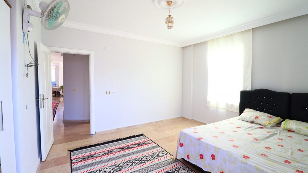 Mersin Erdemli Ayaş Denize Sıfır Satılık 4+1 Eşyalı Dublex Daire