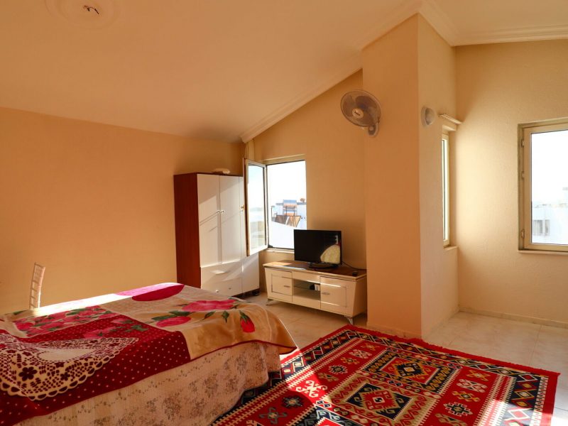 Mersin Erdemli Ayaş Denize Sıfır Satılık 4+1 Eşyalı Dublex Daire