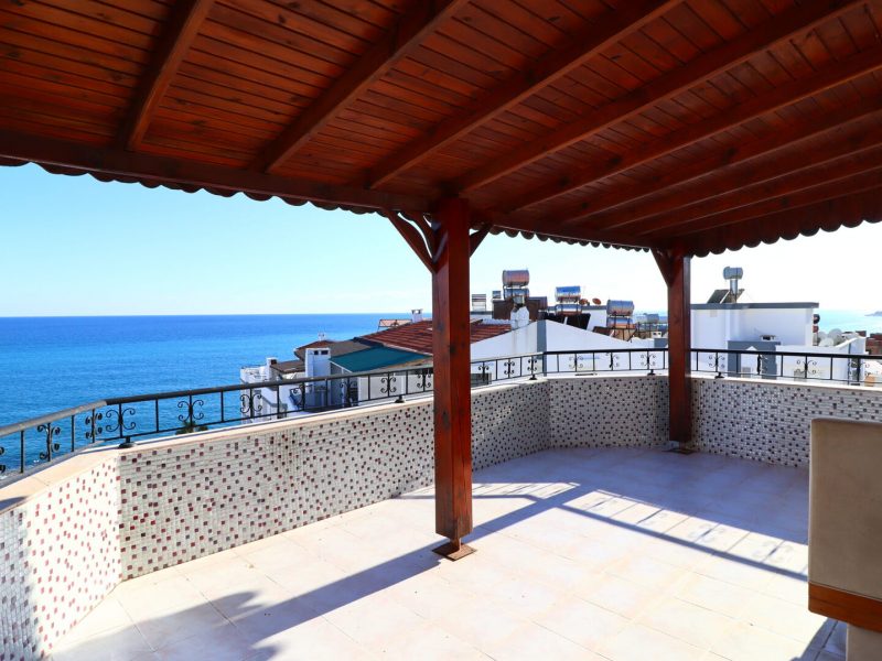 Mersin Erdemli Ayaş Denize Sıfır Satılık 4+1 Eşyalı Dublex Daire
