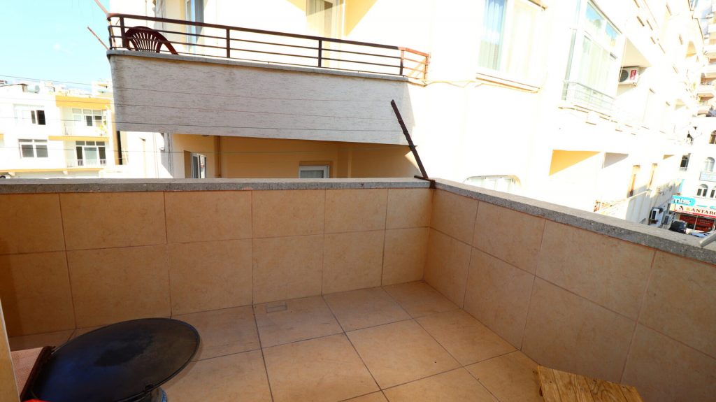 Mersin Erdemli Merkez Mahallesi Satılık Masrafsız 3+1 Daire 