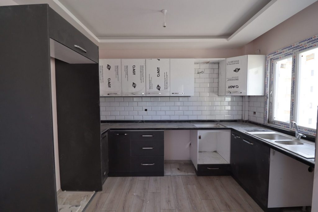 Erdemli Alata Onur Evleri 2 Sitesinde 4+1 Satılık Uygun Daire