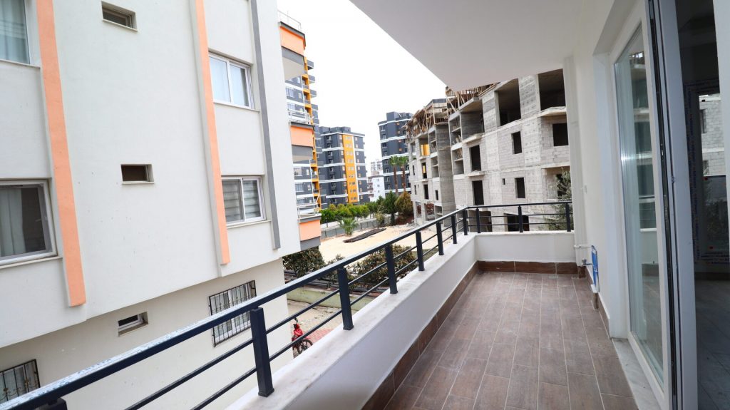 Mersin Erdemli Alata Bağımsız Mutfak 3 Cepheli  Satılık 2+1 Daire