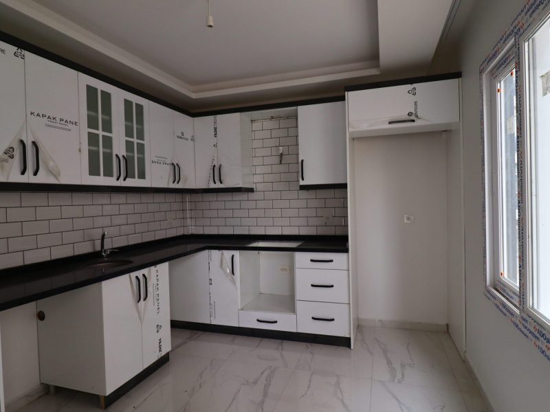Mersin Erdemli Alata Bağımsız Mutfak 3 Cepheli Satılık 2+1 Daire