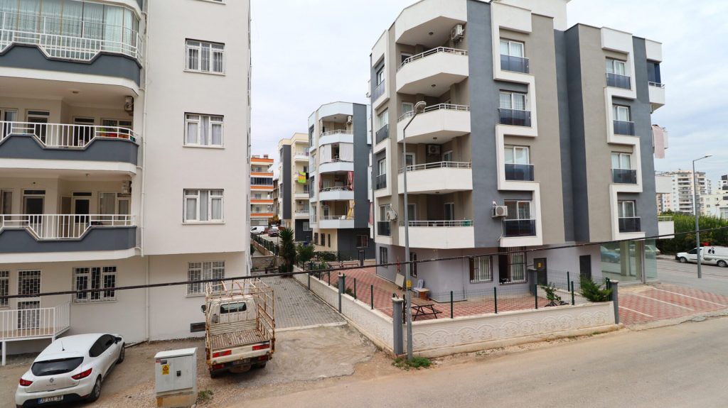 Mersin Erdemli Alata Bağımsız Mutfak 3 Cepheli  Satılık 2+1 Daire