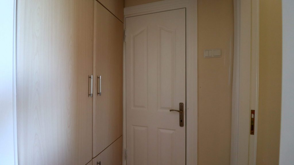 Tömük Altın Sahil Sitesi  Eşyalı Satılık 1+1 Geniş Daire