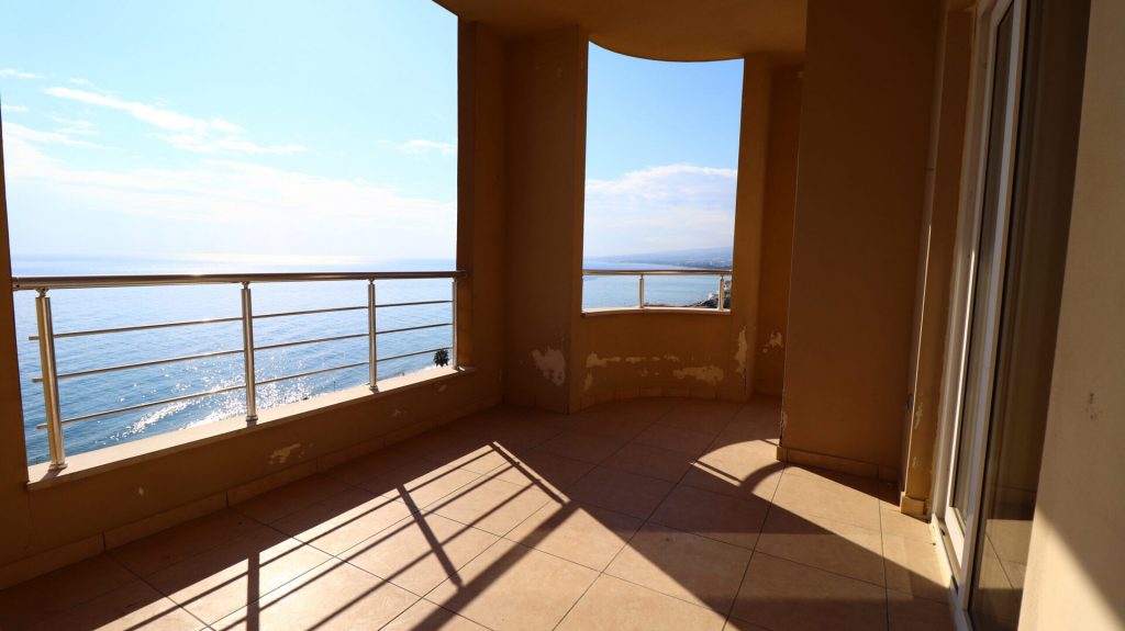 Mersin Erdemli Alata Park Denize Sıfır  Satılık 4+1 Daire