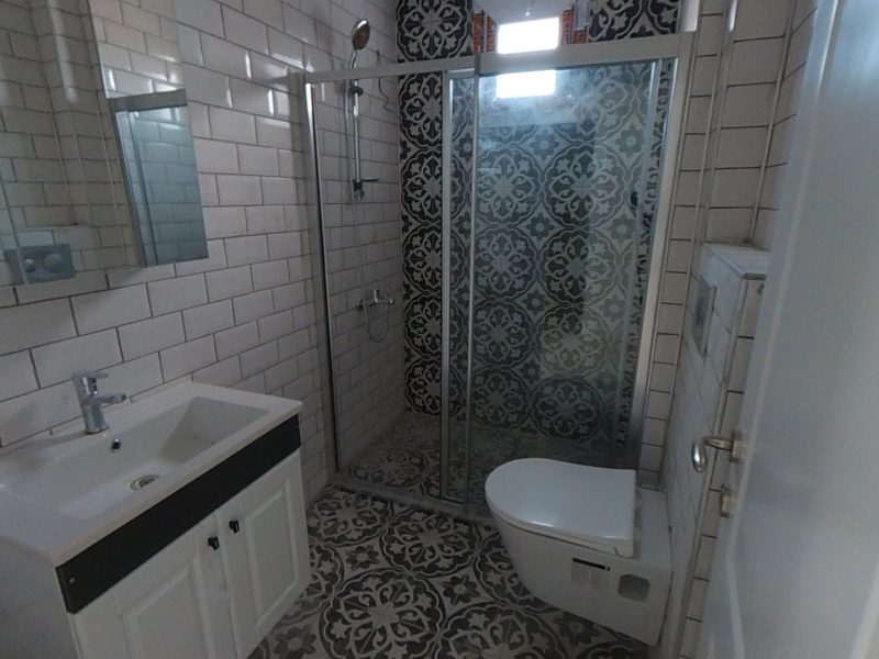 Mersin Erdemli Koyuncu Deniz Manzaralı Satılık 2+1 Sıfır Bağımsız Mutfak Daire