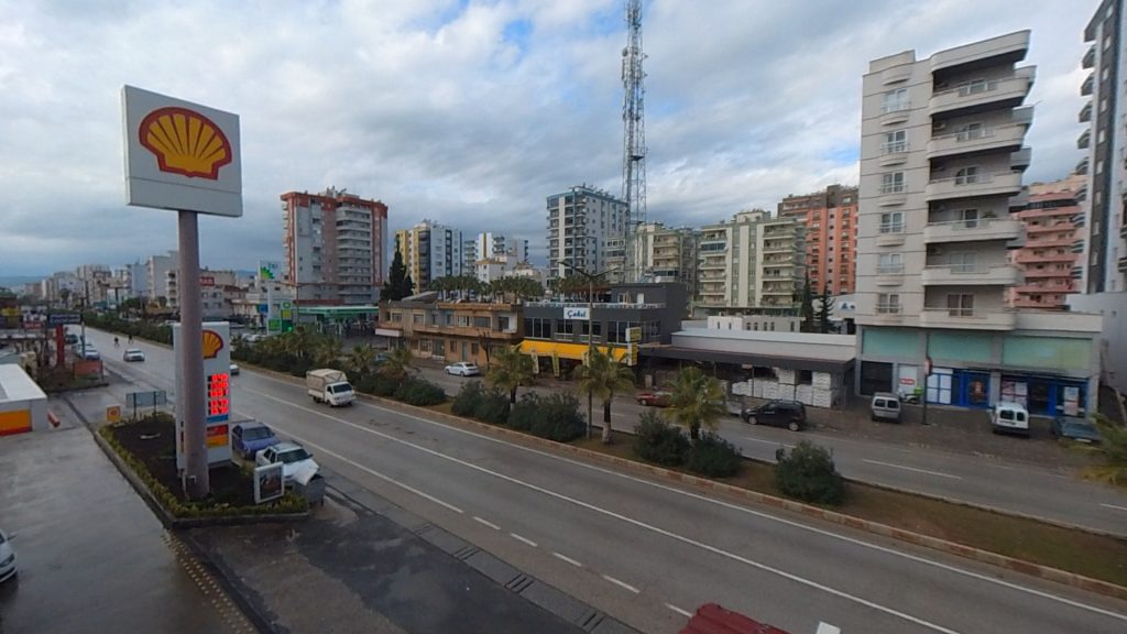 Mersin Erdemli Center 3+1 Wohnung zum Verkauf mit unabhängiger Küche Schnäppchen