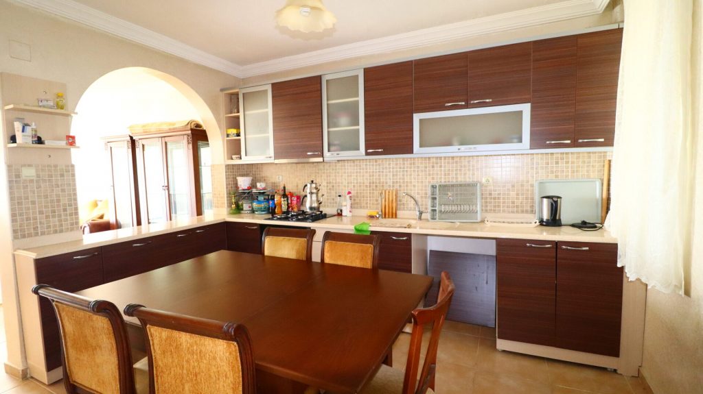 Mersin Erdemli Erciyes Sitesi Denize Sıfır Satılık Daire