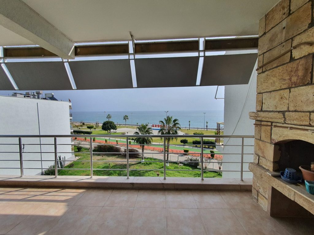 Mersin Erdemli Erciyes Sitesi Denize Sıfır Satılık Daire