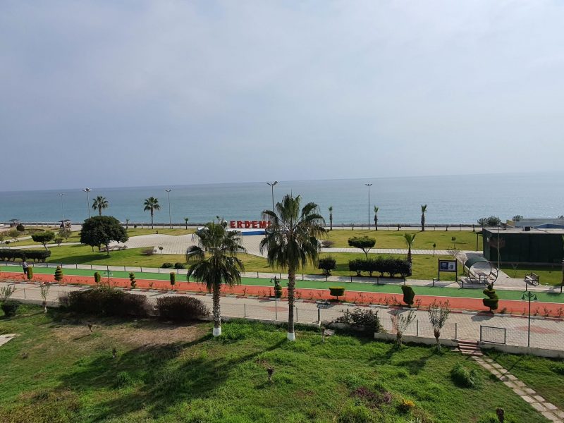 Mersin Erdemli Erciyes Sitesi Denize Sıfır Satılık Daire