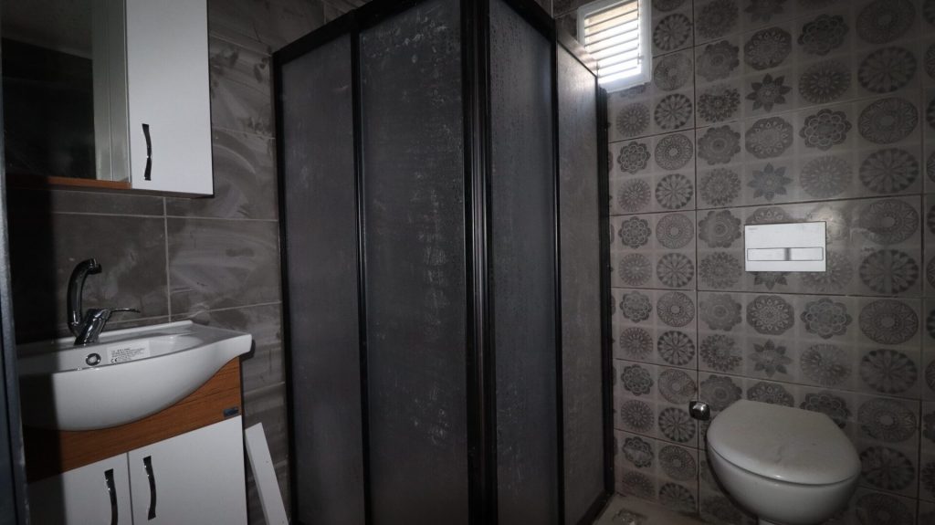 Mersin Erdemli Alata Mahallesi Üniversite Civarı 1+1 Satılık Daire