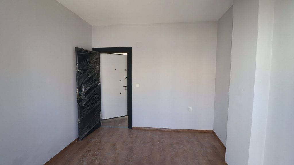Mersin Erdemli Alata Mahallesi Üniversite Civarı 1+1 Satılık Daire