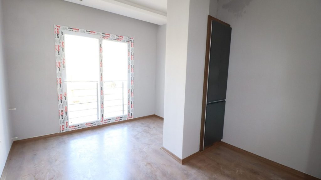 Mersin Erdemli Alata Mahallesi Üniversite Civarı 1+1 Satılık Daire