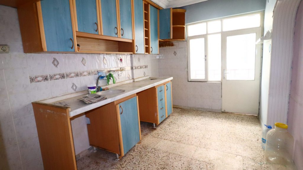 Mersin Erdemli Merkez Mahallesi Satılık Denize Sıfır Satılık 3+1 Daire 