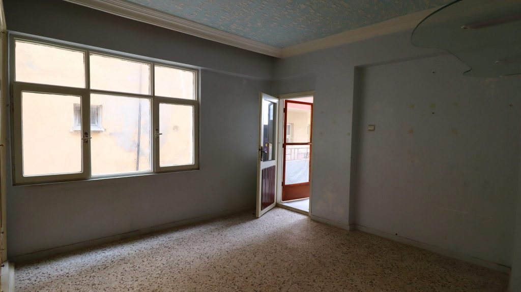 Mersin Erdemli Merkez Mahallesi Satılık Denize Sıfır Satılık 3+1 Daire 