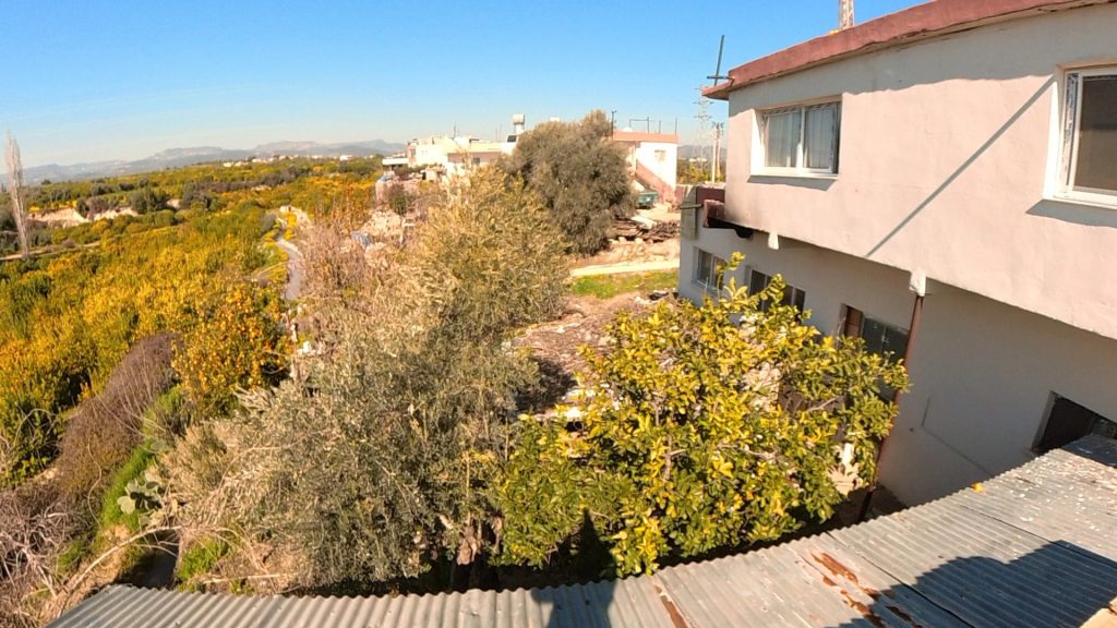 Mersin Erdemli Çeşmeli Yayla Yolunda 664 m2 Arsa İçinde Satılık 3 Adet Daire